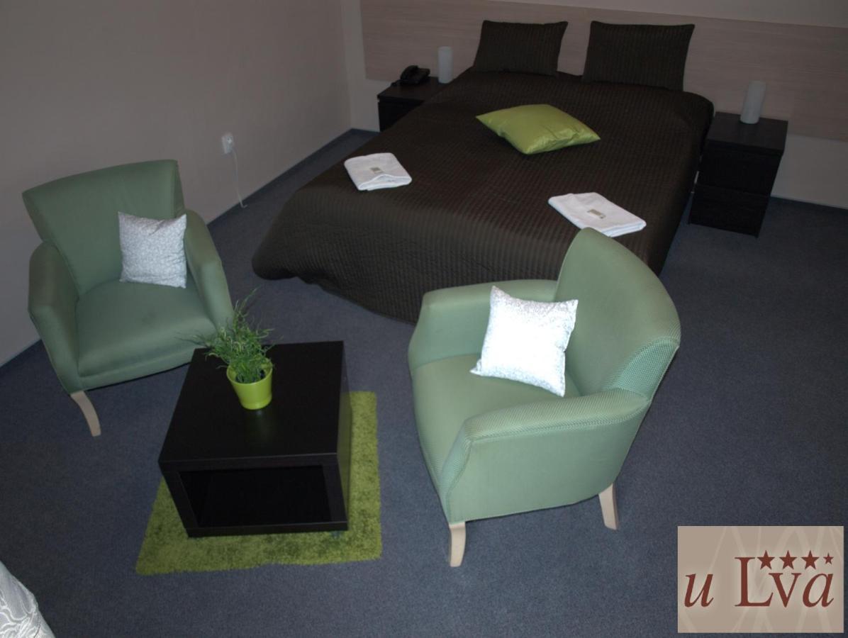 Bílina Hotel U Lva מראה חיצוני תמונה