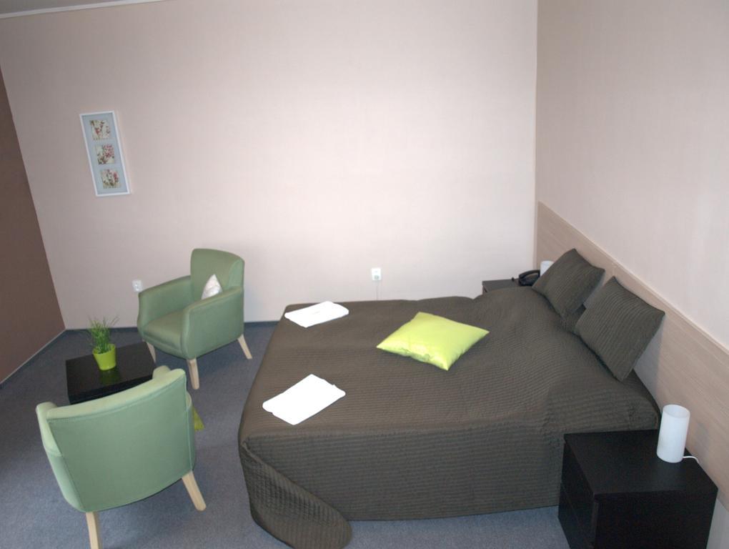 Bílina Hotel U Lva מראה חיצוני תמונה