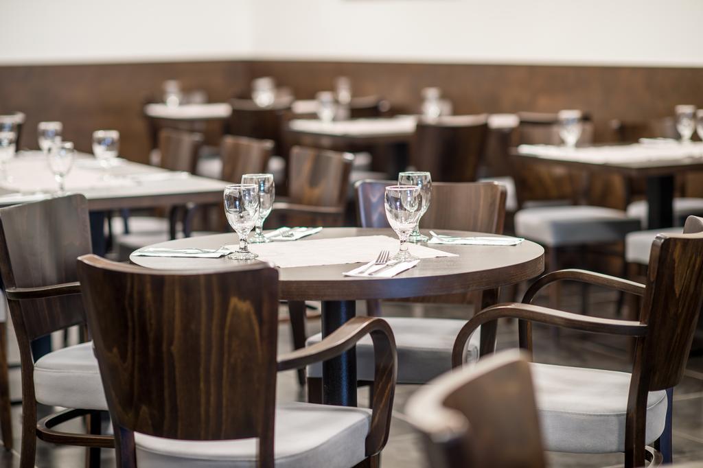 Bílina Hotel U Lva מראה חיצוני תמונה